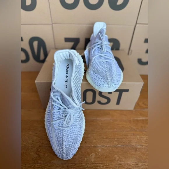 adidas gazelle silver green womens Adidas Yeezy Boost 350 V2 Static (Non-Reflective)